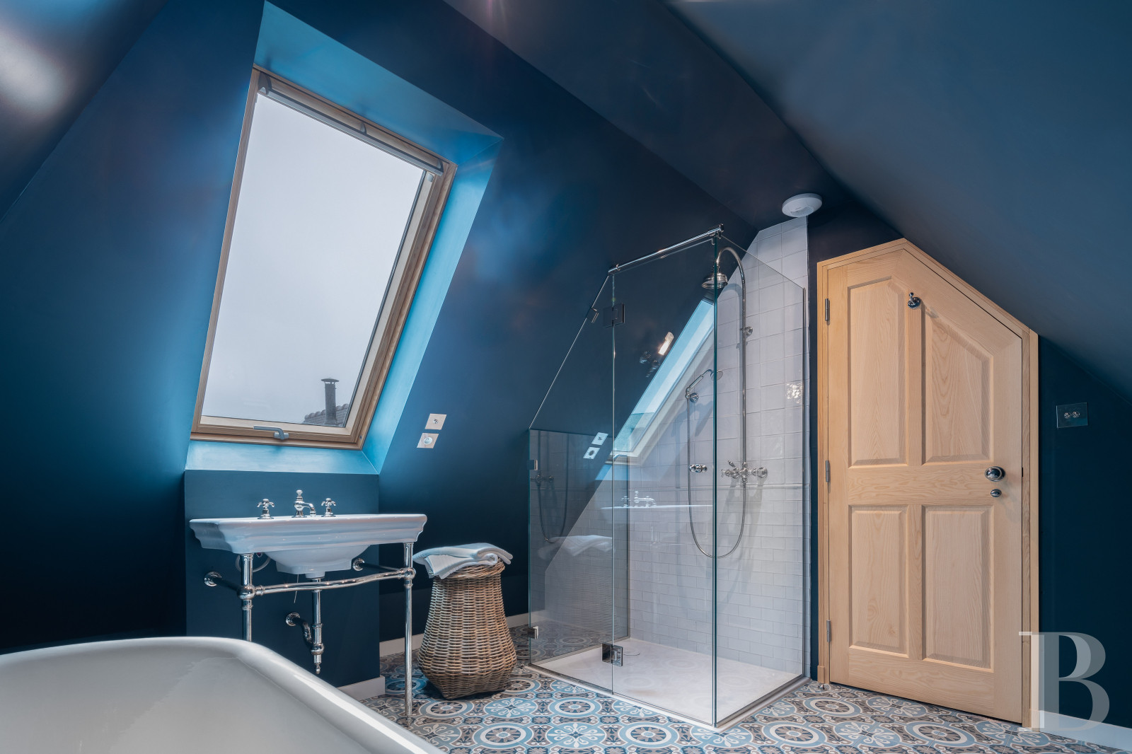 A former semaphore station overlooking the sea in Finistère, at the tip of Lervily - photo  n°17